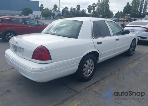 2011 Ford Crown Victoria Police Interceptor z USA, uszkodzony, nr VIN 2FABP7BV5BX175652